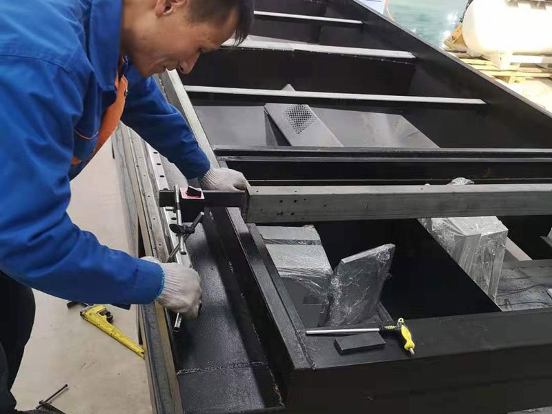 laser cutting machine assembly