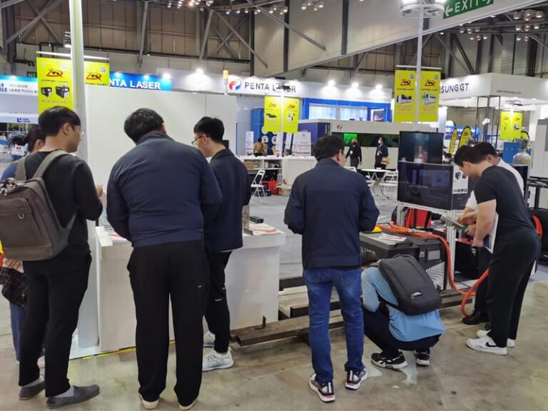 cnc laser cutting machine manufacturer exhibition (2)