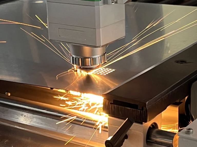 3kw fiber laser cutting machine